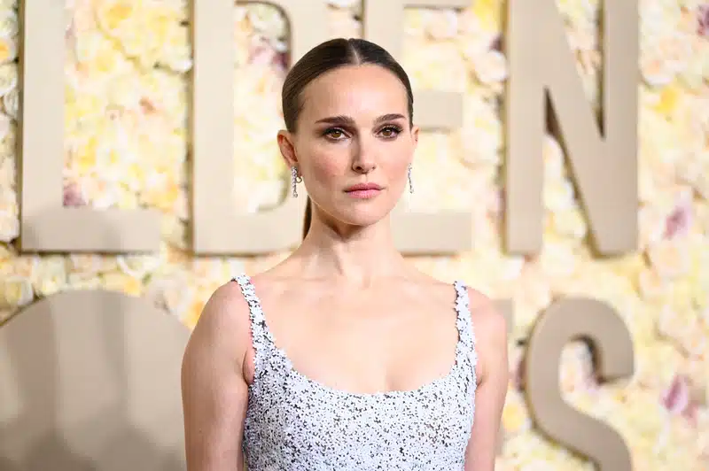 ¡Confirmado! La estrella de Hollywood Natalie Portman se encuentra en una apasionada relación con un talentoso cineasta chileno