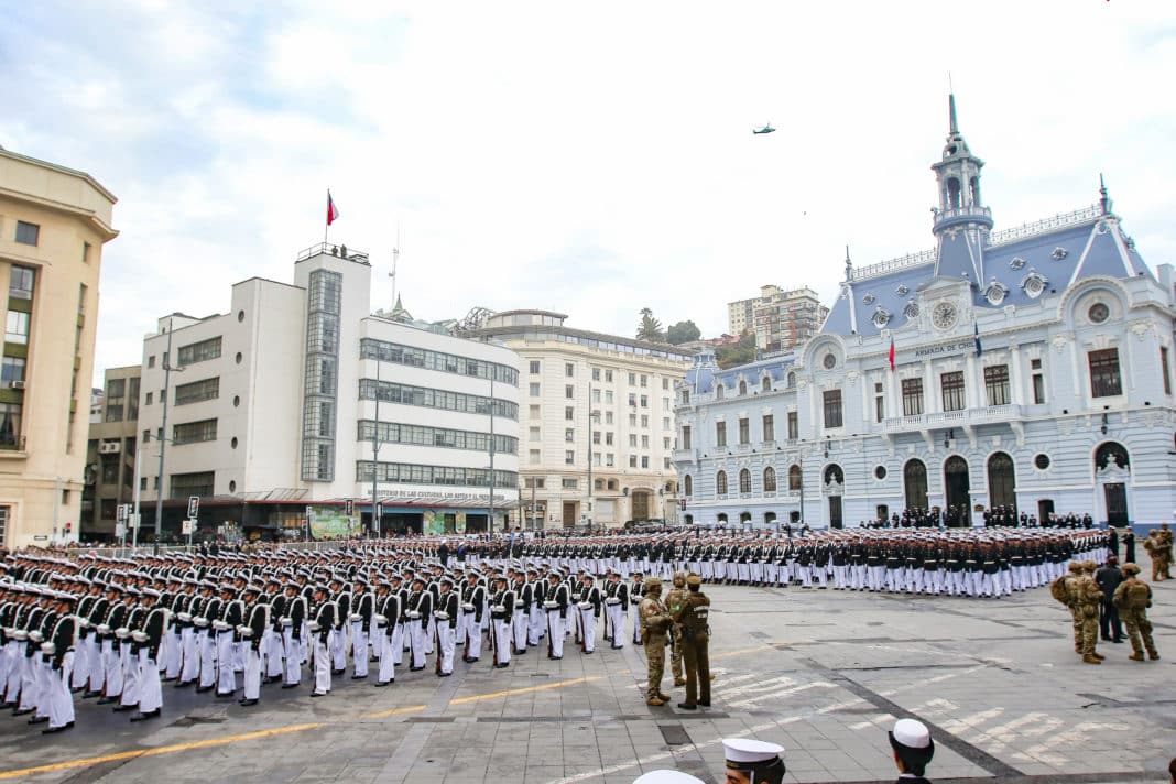 ¡Espectáculo Patriótico en Valparaíso: Más de 1,100 Uniformados Desfilarán en el Día de las Glorias Navales!