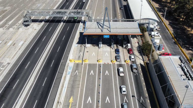 ¡Prepárate para el Fin de Semana Largo: Autoridades Revelan Detalles Clave sobre Peajes y Autopistas!