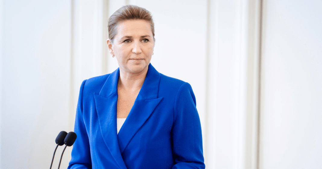Ataque Sorpresivo a la Primera Ministra de Dinamarca: Un Incidente que Sacude la Seguridad del País