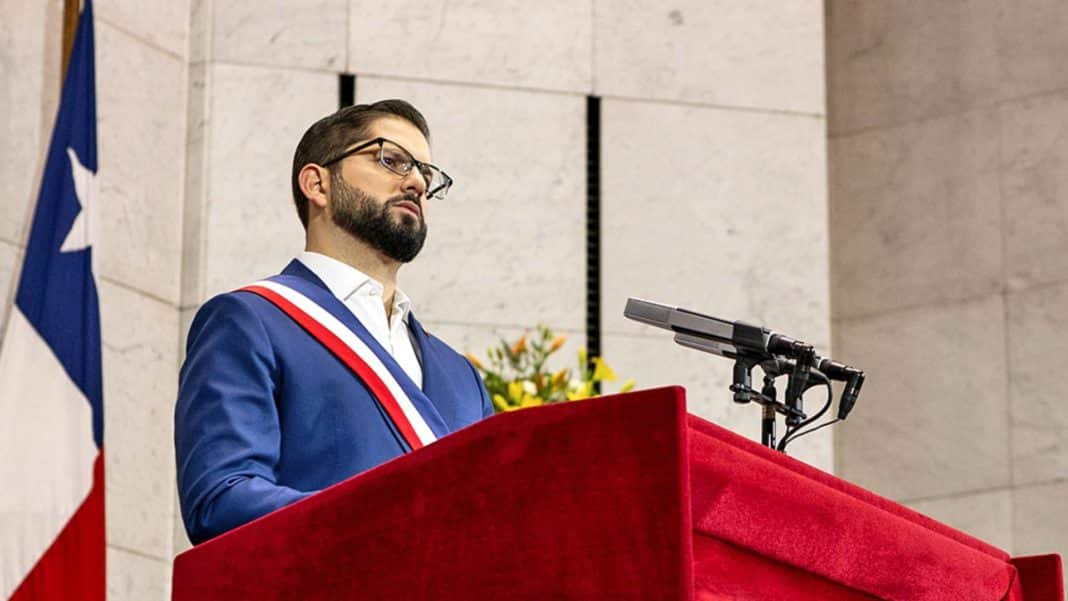 Boric Anuncia la Apertura de 7 Nuevos Hospitales y Mejoras en la Cobertura de Fonasa