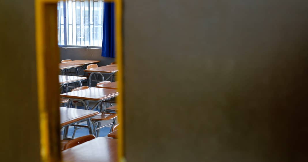 Brutal Agresión a Profesora en Escuela de Temuco: Un Reflejo de la Violencia en la Sociedad