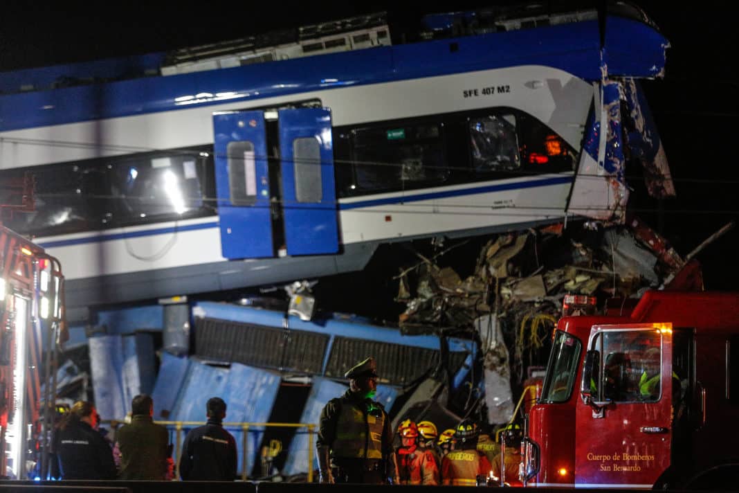 Devastador Choque de Trenes en San Bernardo: Dos Muertos y Nueve Heridos