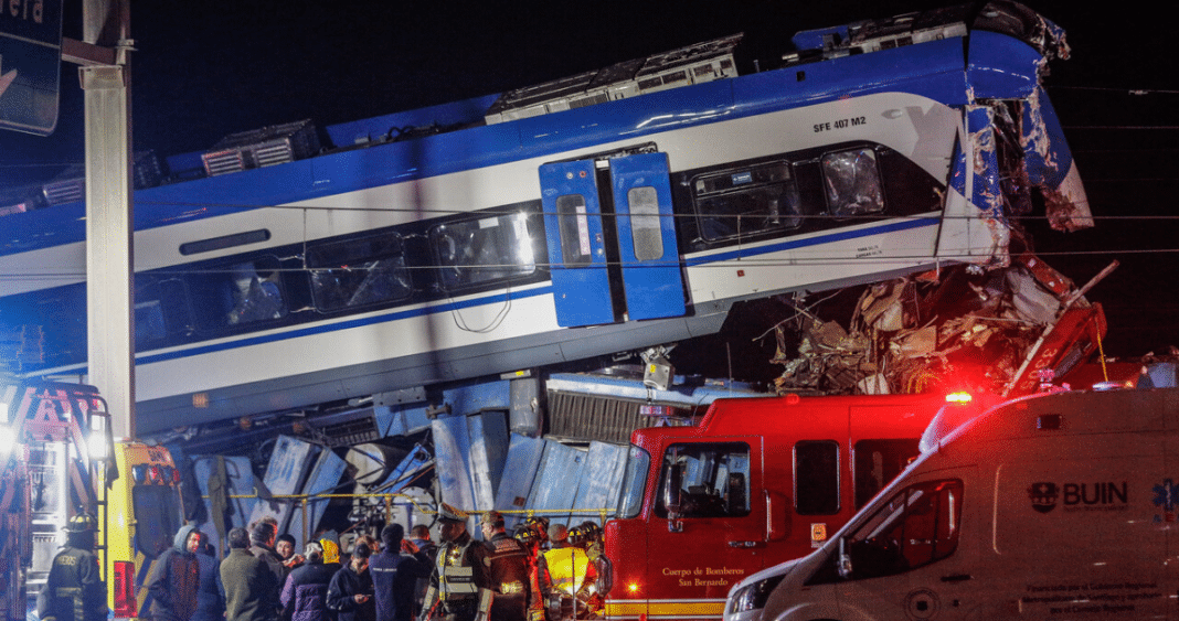 Devastador Choque de Trenes en San Bernardo: Dos Muertos y Nueve Heridos en Accidente Ferroviario