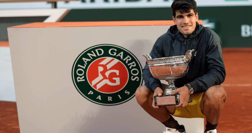 El Ascenso de Carlos Alcaraz: Cómo el Joven Español Conquistó su Primer Roland Garros