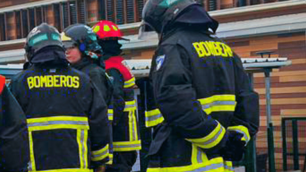 Heroico Bombero Agredido Mientras Combatía Feroz Incendio en Antofagasta