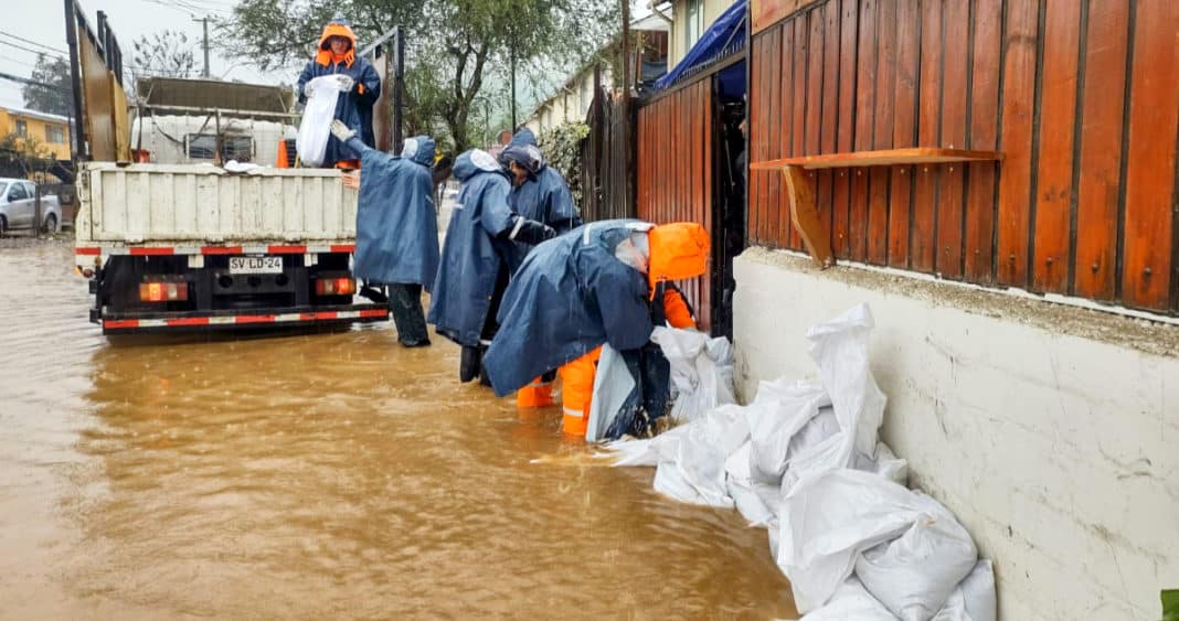 Lampa Enfrenta una Devastadora Emergencia: Desbordamiento de Esteros, Evacuaciones y Miles de Damnificados