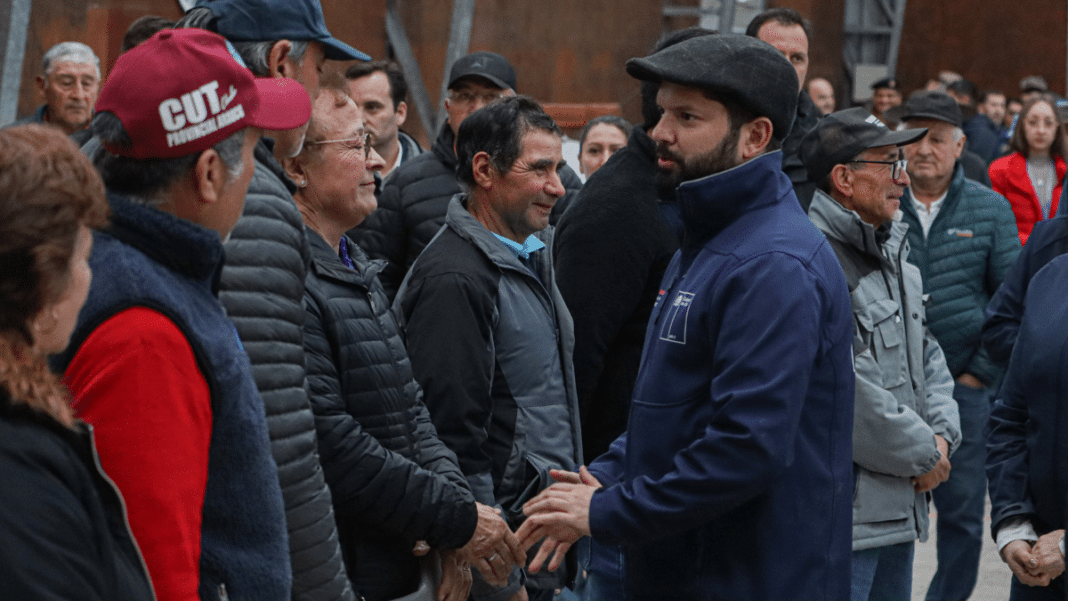 Presidente Boric Brinda Apoyo Crucial a Agricultores de Arauco: Una Ayuda Vital en Tiempos Críticos