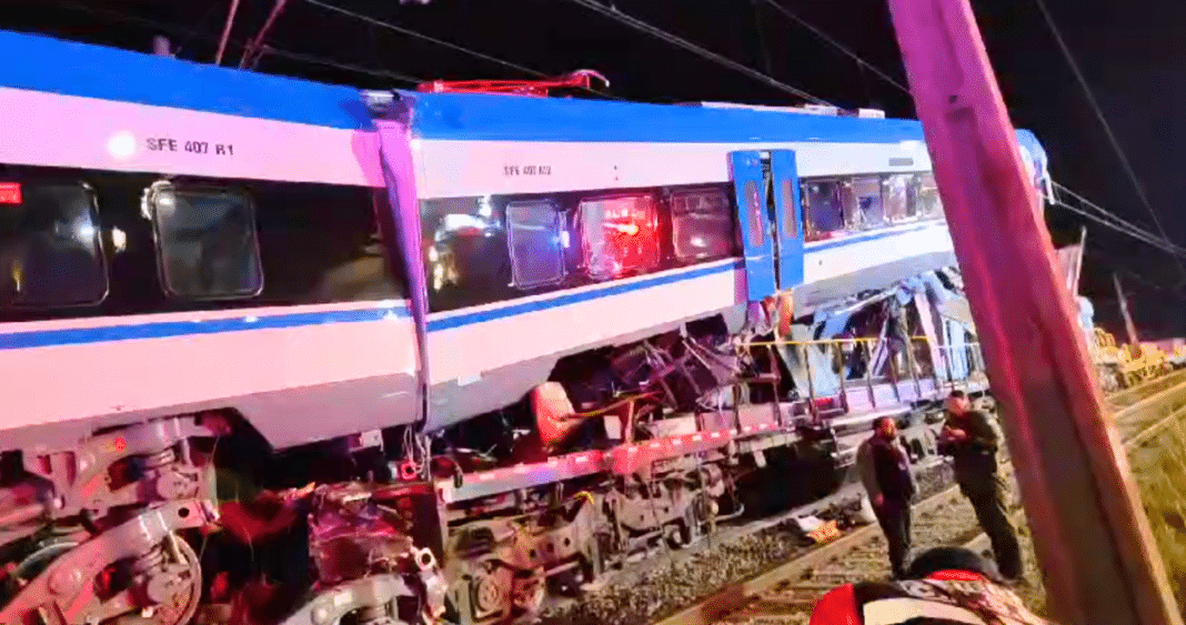 Tragedia Ferroviaria en San Bernardo: Dos Vidas Perdidas en Impactante Accidente de Trenes