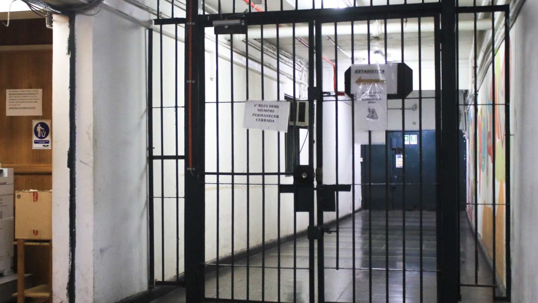 Trágica Muerte en la Cárcel de San Miguel: Gendarmería Descarta Motín