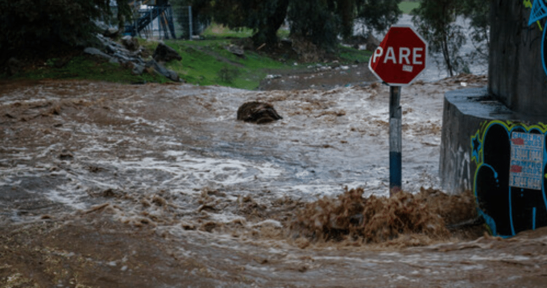 ¡Alerta Amarilla en Paillaco! Río Llollelhue amenaza con desbordarse por las intensas lluvias