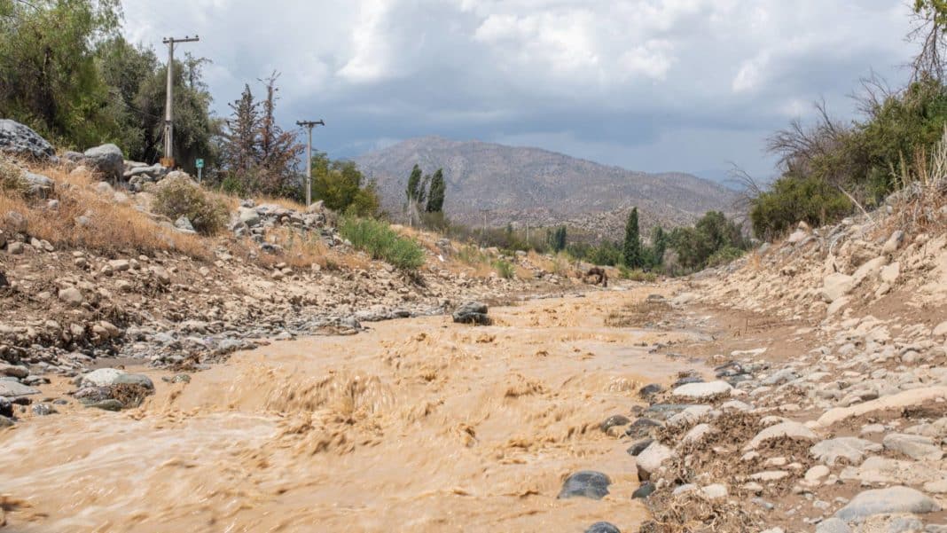 ¡Alerta de Remociones de Tierra! Descubre las Regiones en Riesgo por el Poderoso Sistema Frontal