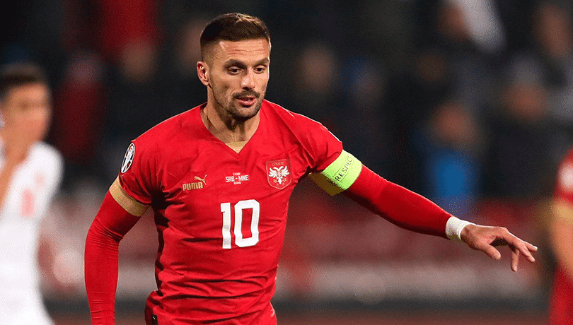 ¡Capitán Serbio Desafía a su Entrenador en Plena Eurocopa! ¿Quién Ganará esta Batalla de Egos?
