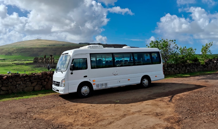 ¡Descubre cómo Hyundai Camiones & Buses Conquista Rapa Nui con el Imponente County!