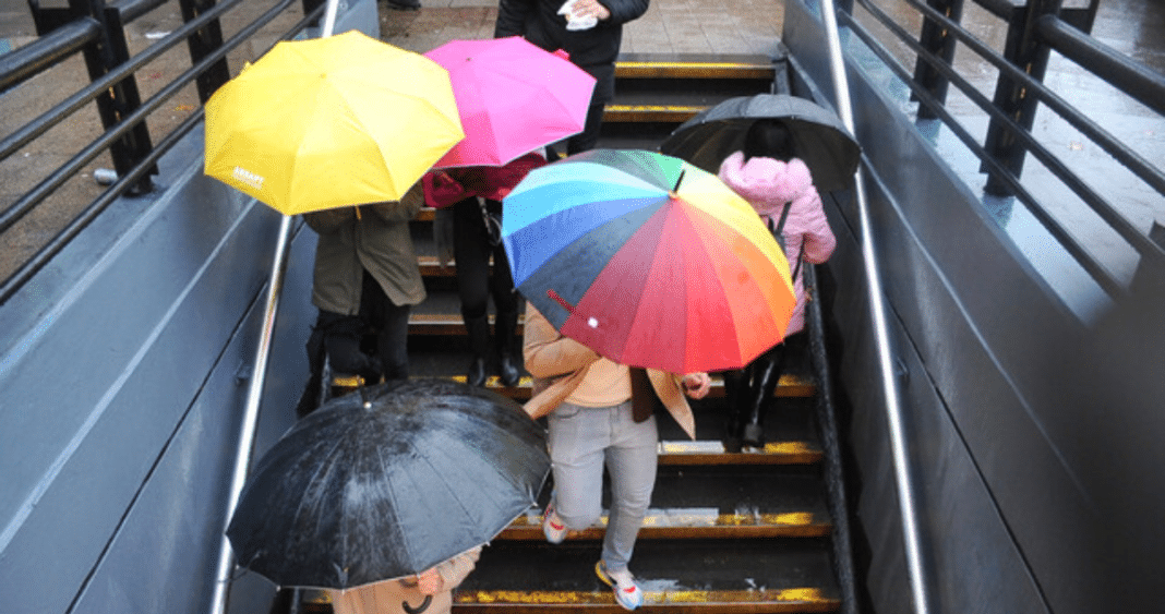 ¡Prepárate para la Tormenta! Alerta Amarilla en la Región Metropolitana: Lluvias Intensas y Vientos Fuertes se Aproximan