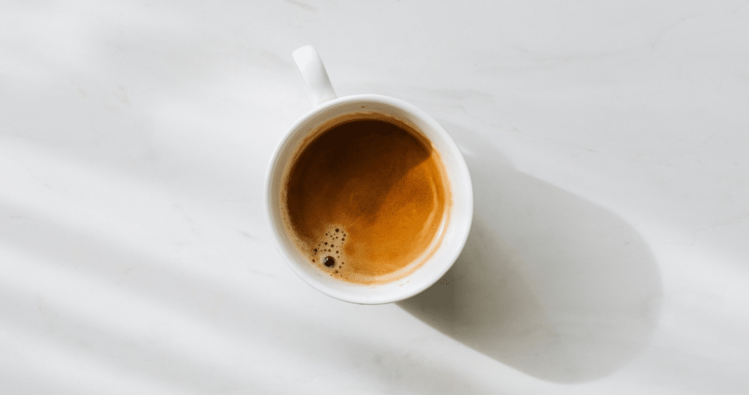 ¿Cuándo es el Momento Perfecto para Disfrutar de tu Primera Taza de Café Matutino?