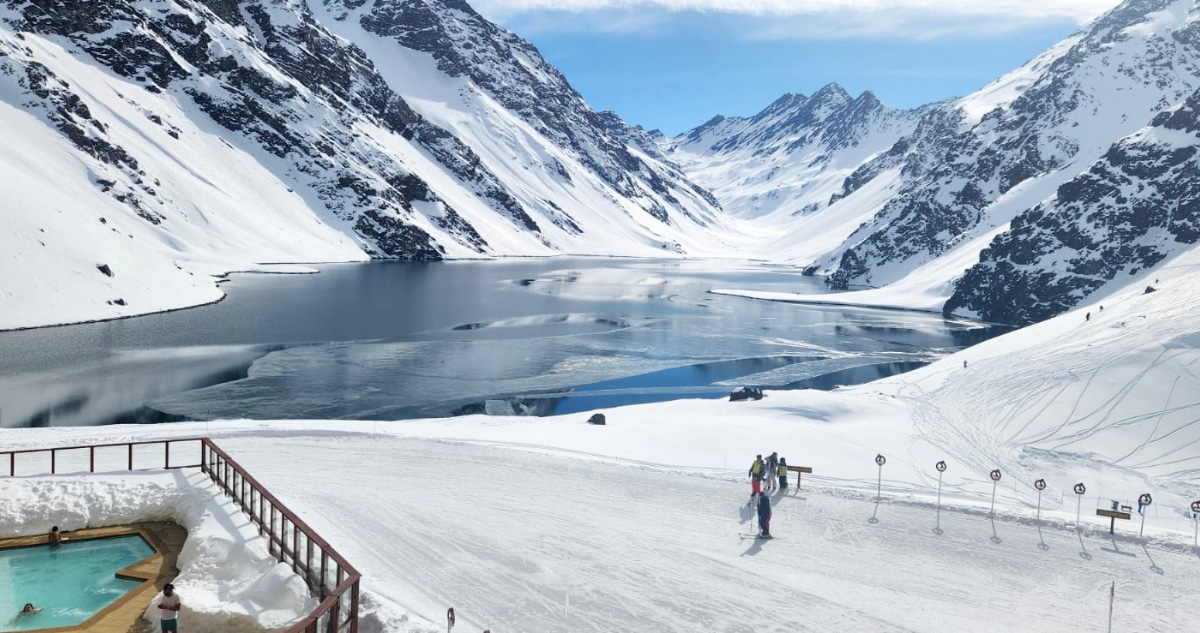¡Prepárate para la Temporada de Esquí 2024: El Gremio del Turismo Exige Mejoras en la Gestión de Accesos a los Centros de Esquí!