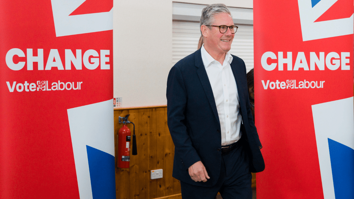 ¡Sorpresa en las urnas! Laboristas arrollan a los Conservadores en Reino Unido