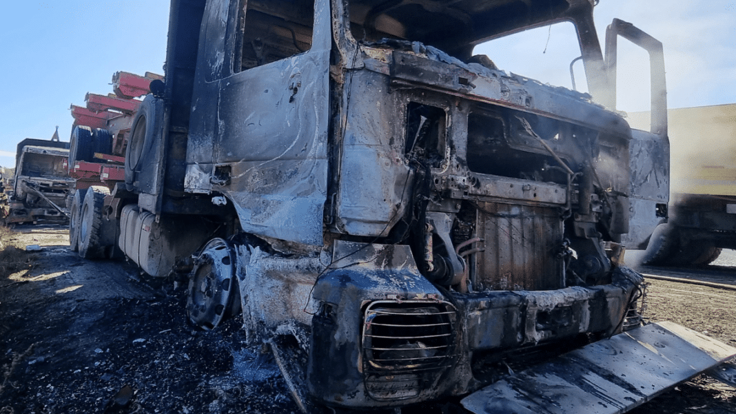 Aterradora Escena en La Araucanía: Camiones Incendiados y Conductores Amenazados