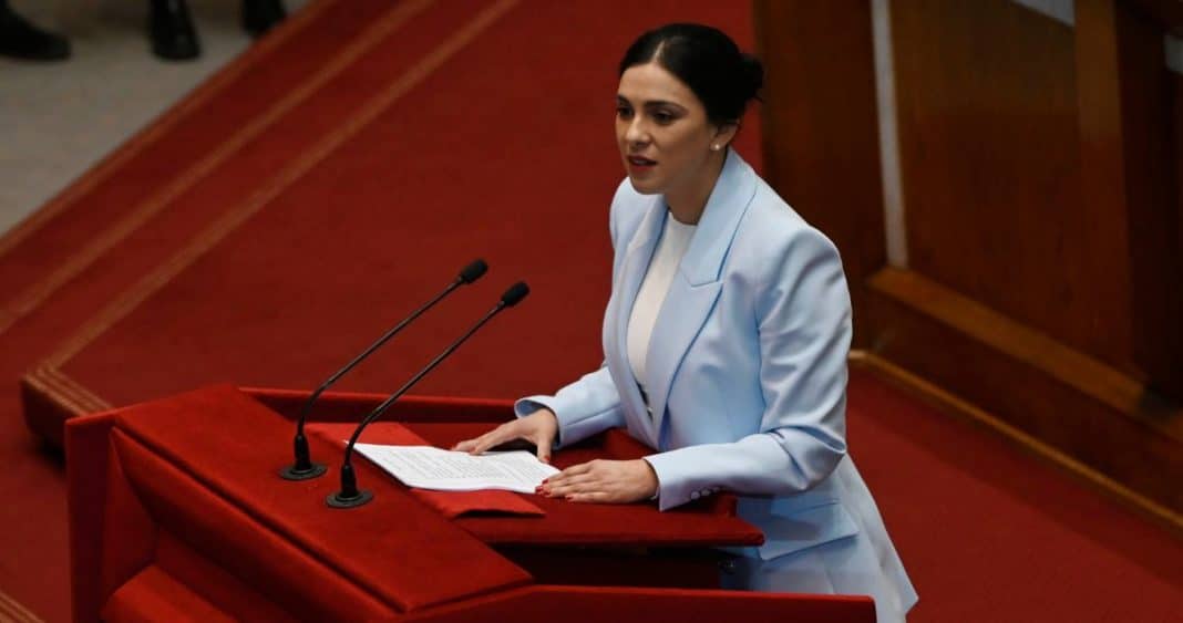 Cariola Aborda Temas Clave en la Cuenta Pública del Congreso: Pensiones, Seguridad y Más