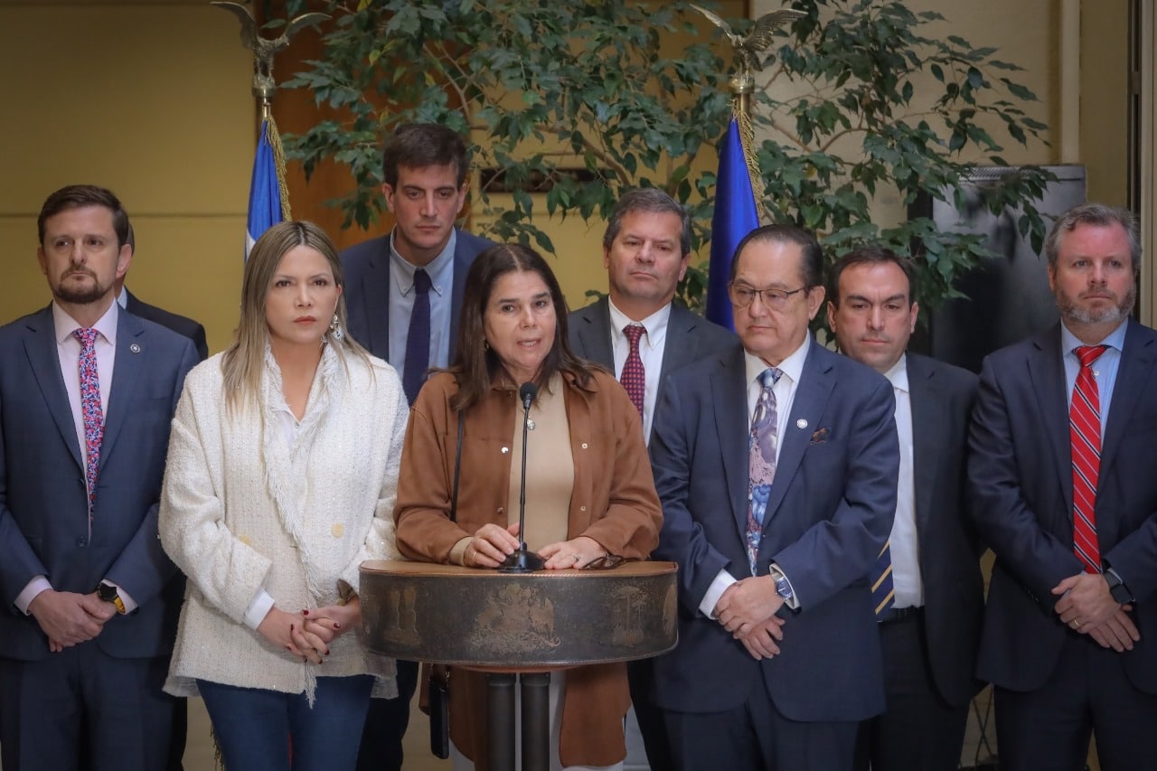 Elecciones en Venezuela: Chile Vamos y Republicanos Exigen Respuesta Firme del Gobierno