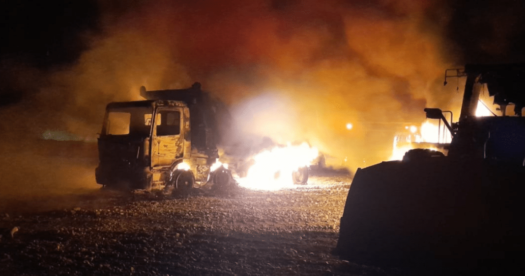 Ola de Ataques Incendiarios Sacude la Región de La Araucanía: ORT Külapan de la CAM Reivindica Responsabilidad