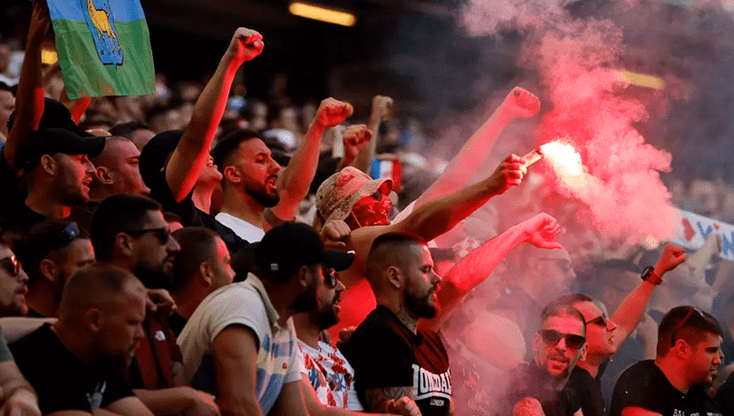 Racismo en el Fútbol: La UEFA Impone Duras Sanciones a Siete Federaciones Europeas