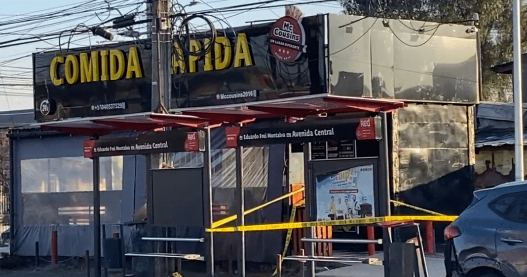 Tragedia en Lo Espejo: Hombre recibe 12 impactos de bala en local de comida rápida