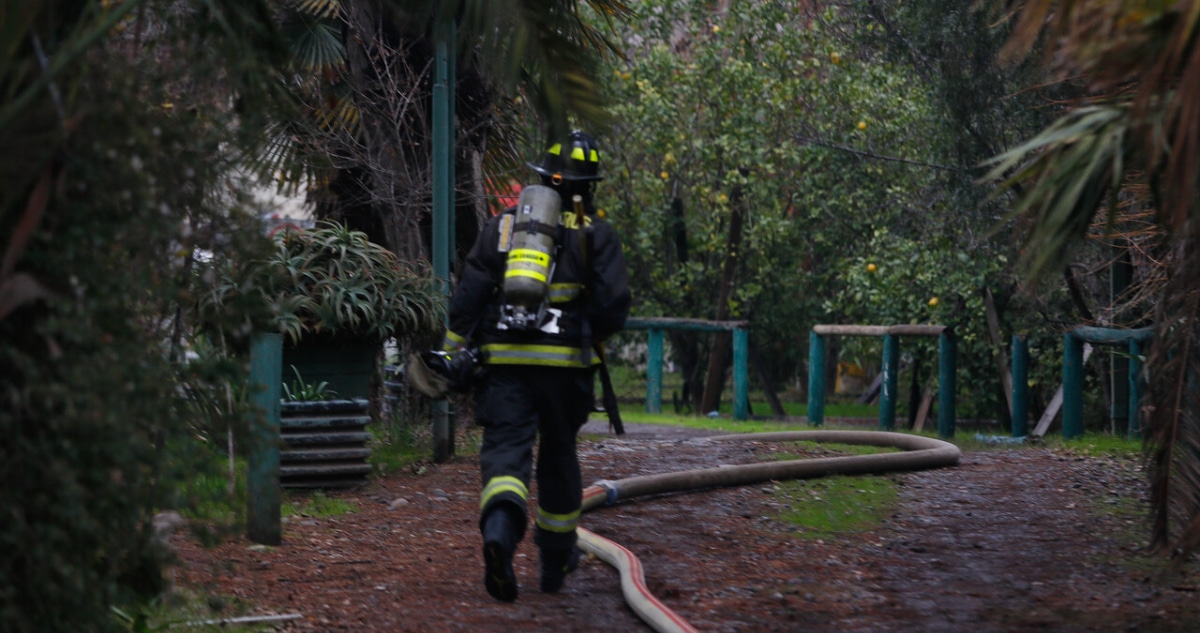 Tragedia en Villarrica: Adulto Mayor Muere Calcinado en Devastador Incendio