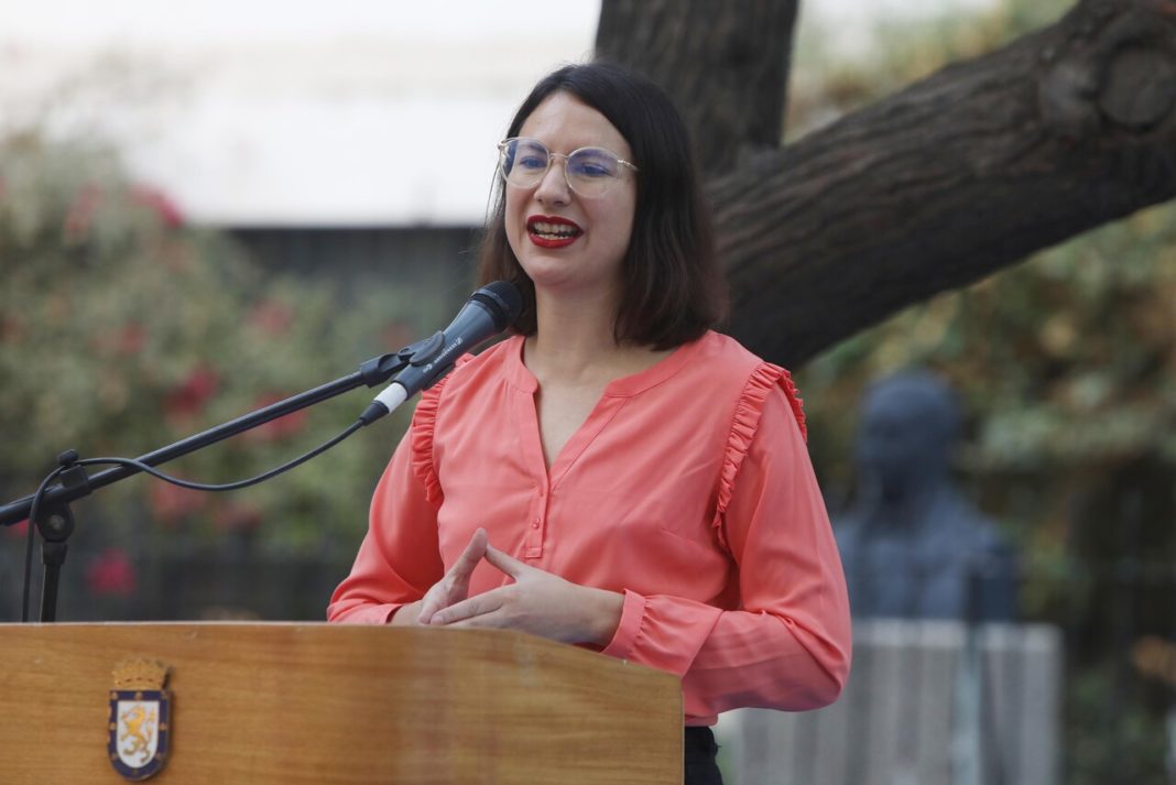 ¡Alcaldesa Hassler Exige Reevaluación de Cárcel en Santiago: ¡No Podemos Saltarnos la Discusión Democrática!