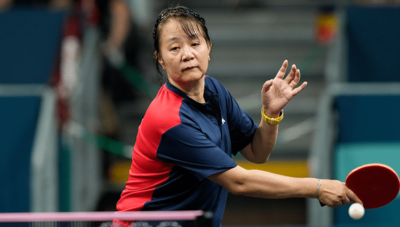 ¡La Increíble Hazaña de Tania Zeng: Cómo una Tenismesista de 58 Años Conquistó Corazones en los Juegos Olímpicos de París 2024!