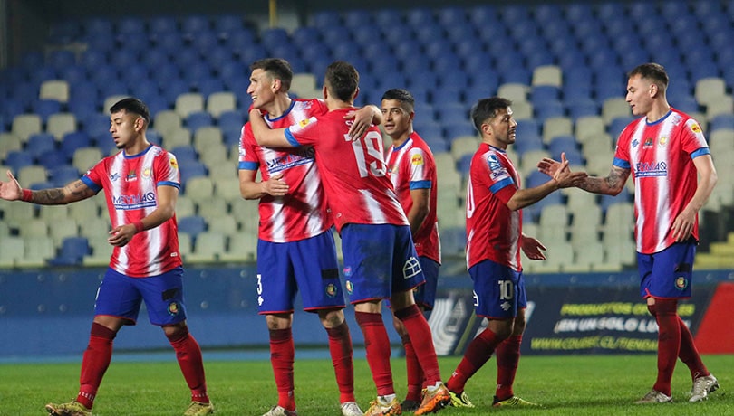 ¡Sorprendente Remontada! Deportes Linares Vence a Ñublense en la Ida de la Copa Chile
