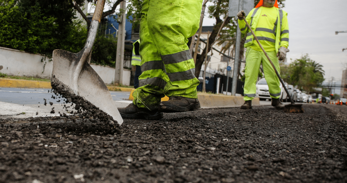 ¡Pavimentación Participativa Transforma las Calles de Los Ríos!