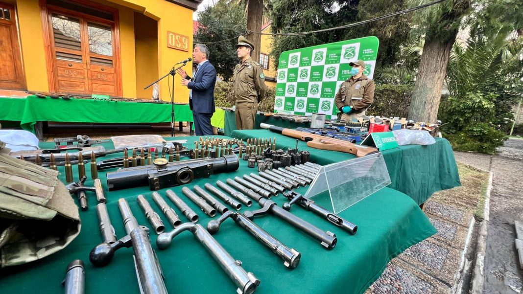 Carabineros Desarticula Peligrosa Red de Tráfico y Modificación Ilegal de Armas en Santiago