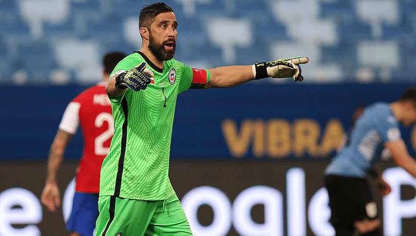 Claudio Bravo: De Portero a Entrenador de La Roja, Un Sueño Hecho Realidad