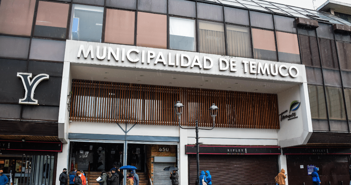 Escándalo en la Municipalidad de Temuco: Funcionaria denuncia espionaje político