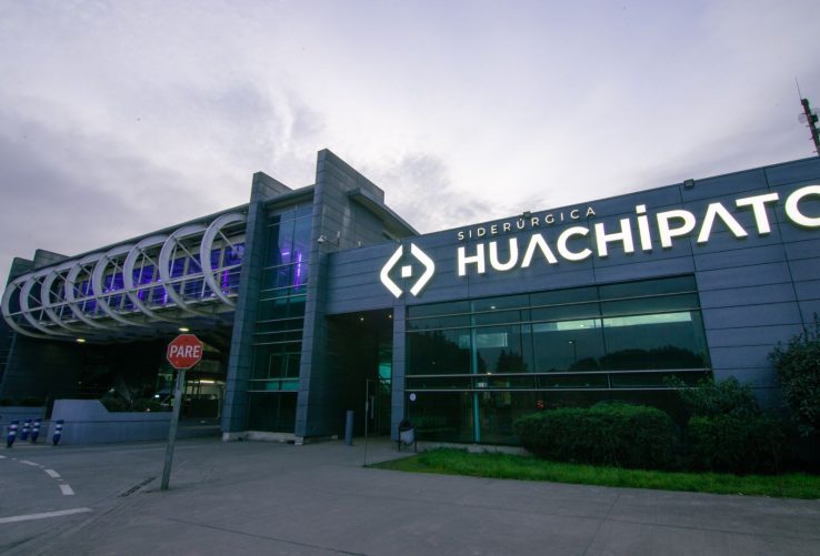 Huachipato: Cómo la Empresa Está Apoyando a sus Trabajadores Tras el Cierre de la Siderúrgica