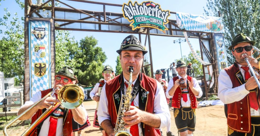 ¡Alza tu jarra y únete a la mayor fiesta de la cerveza de Chile! Oktoberfest Chile 2024 llega a Malloco