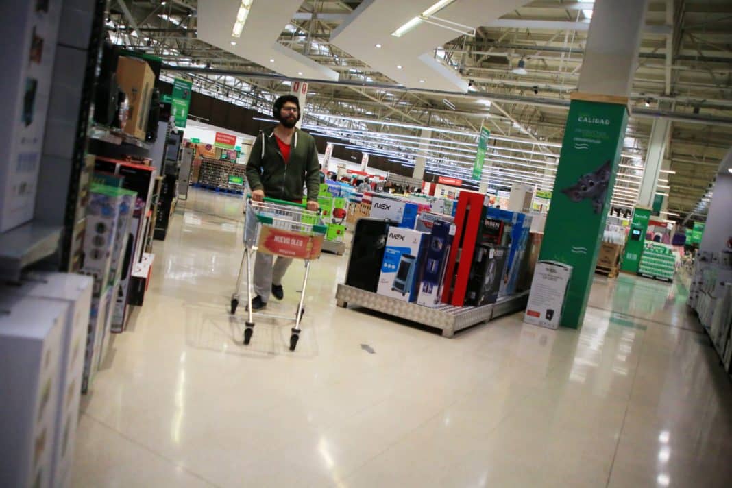 ¡Descubre Qué Comercios Estarán Abiertos Este Jueves Feriado en Chile!