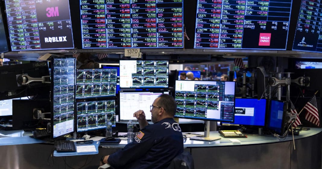 ¡Mercados Financieros en Acción: Cómo Wall Street y Bolsas Europeas Lograron Remontar Tras una Semana Volátil!