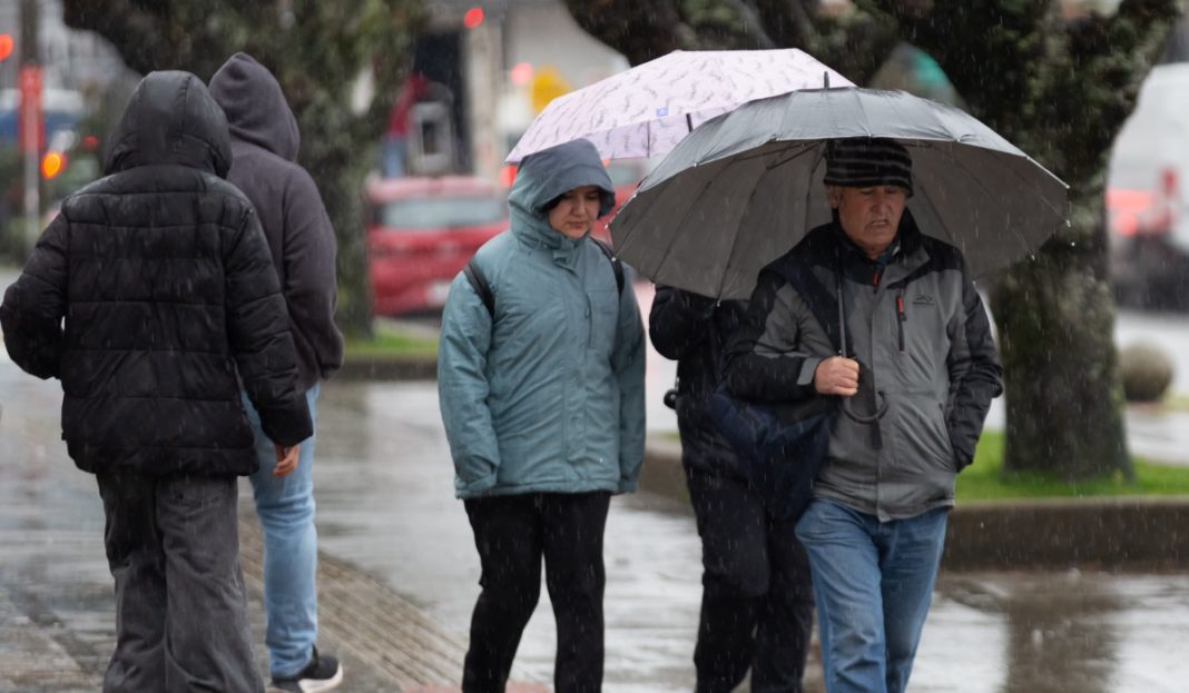 ¡Prepárate para la Tormenta! Conoce los Detalles del Nuevo Sistema Frontal que Llegará a la Región Metropolitana