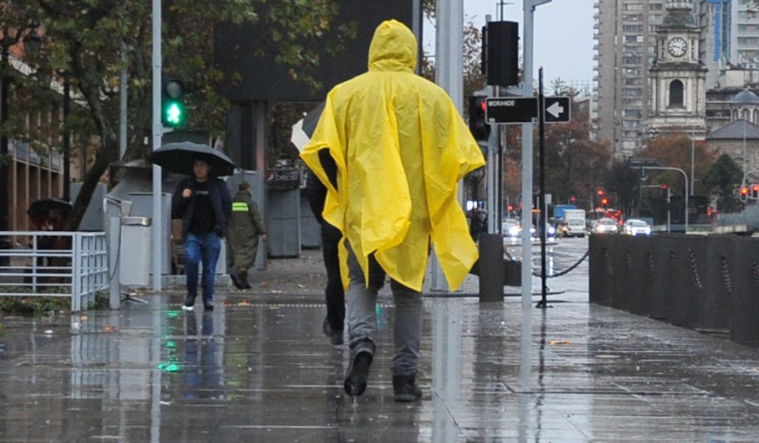 ¡Prepárate para la Tormenta! Nuevo Sistema Frontal se Acerca a la Región Metropolitana