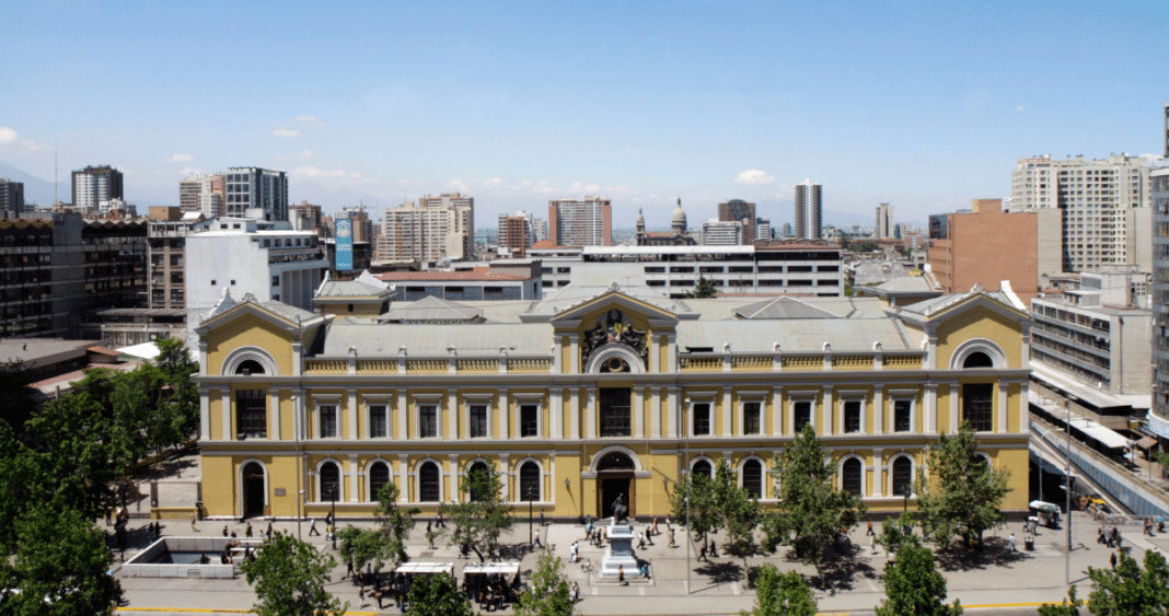 ¡Sorprendente! La Universidad de Chile Suspende Clases Tras Devastador Sistema Frontal