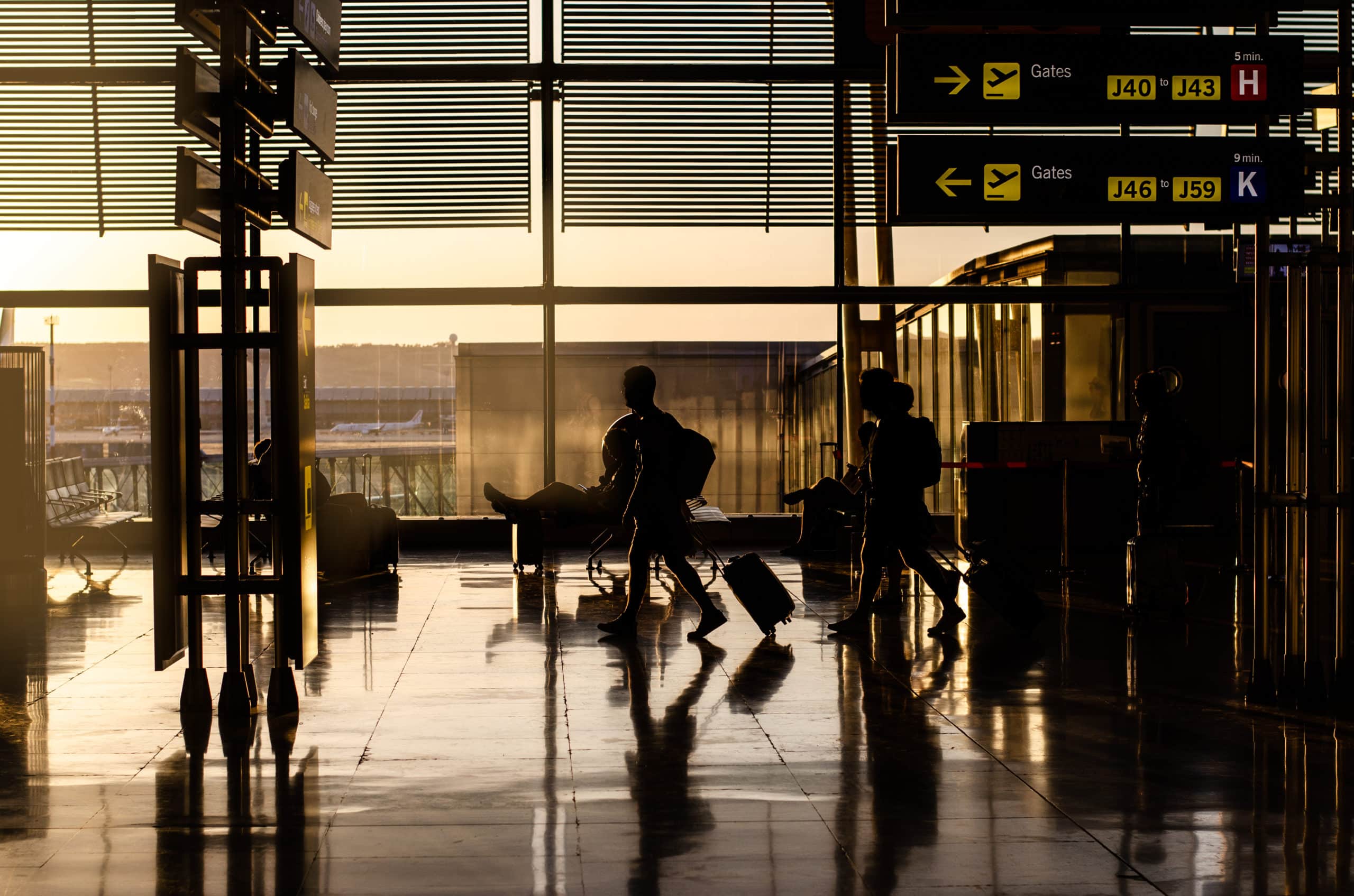 ¡Alerta Roja para el Turismo Chileno: Paro en el Aeropuerto de Santiago Amenaza las Fiestas Patrias!