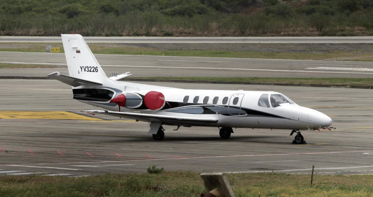 ¡Aterrizaje de Emergencia del Avión Oficial de Venezuela en Colombia! ¿Qué Secretos Esconde?