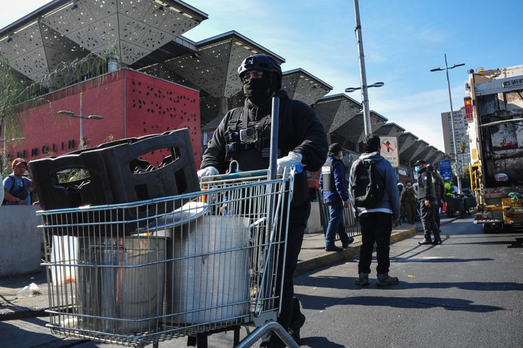 Alerta Sanitaria: Diputados Exigen Mayor Control sobre la Venta de Comida Callejera en la Región Metropolitana