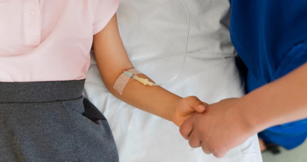 Cómo Evitar Dañar a Niños con Cáncer: Lenguaje Sensible y Empático