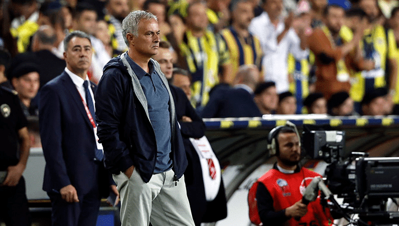 Galatasaray Humiliates Mourinho After Winning the Turkish Clasico