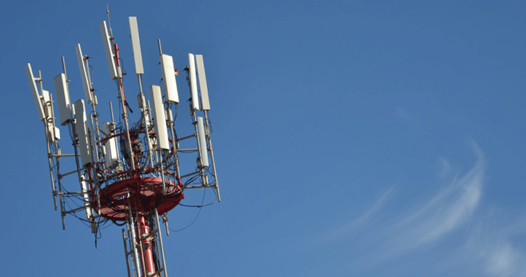 Heroína Municipal Salva a Mujer de Saltar desde Torre de Comunicaciones en Angol