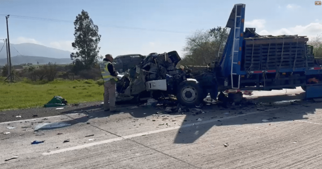 Trágico Accidente en Ruta 78: Menor de 12 Años Pierde la Vida en Impactante Colisión de Camiones